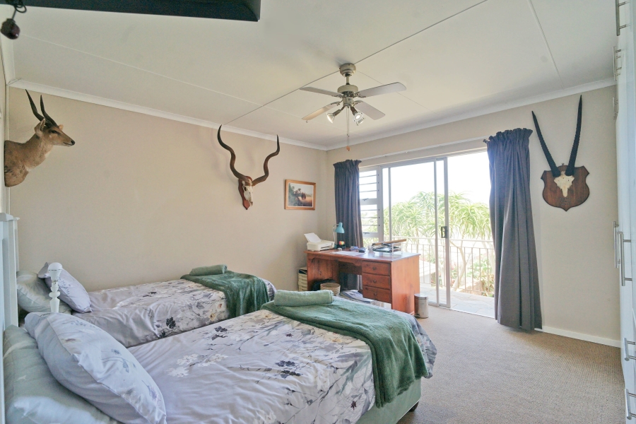 4 Bedroom Property for Sale in Kidds Beach Eastern Cape
